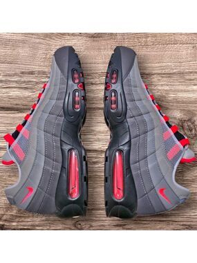 DS Nike Air Max 95 OG 'Solar Red' - Men's Size 12 - New with Box & Receipt